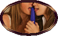 Сексуальные лесбиянки играются с клитором